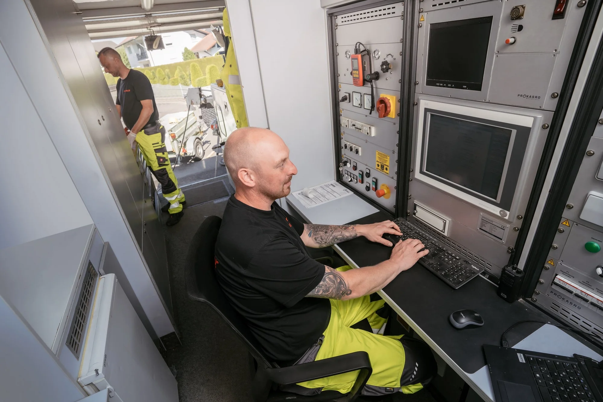 Team und Technik von Saugbagger Limburg